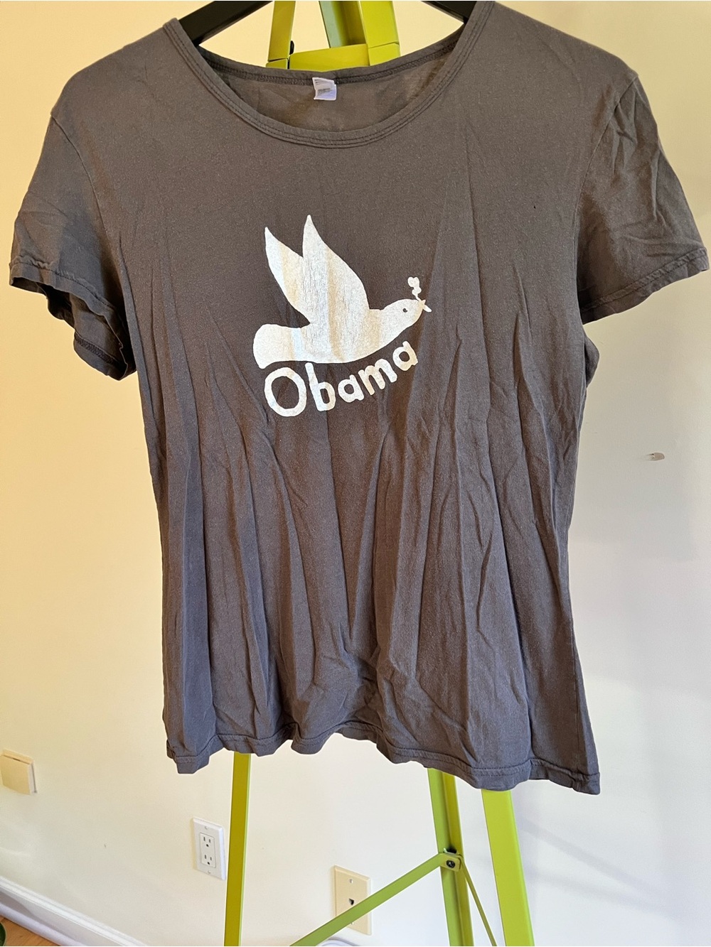 Gray Y2K American Apparel OBAMA Graphic Tee with White Dove Print XL